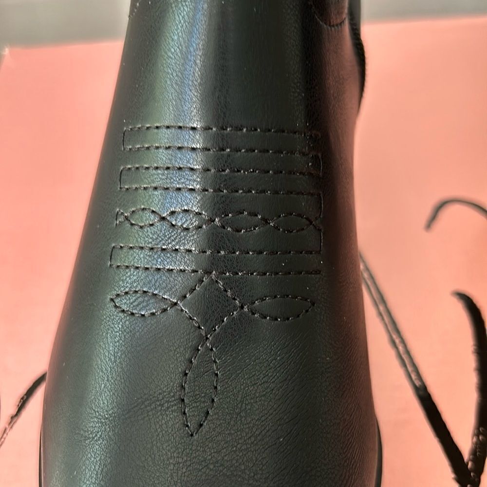 Wild Pair Black Cowboy Boots - Picture 7 of 8